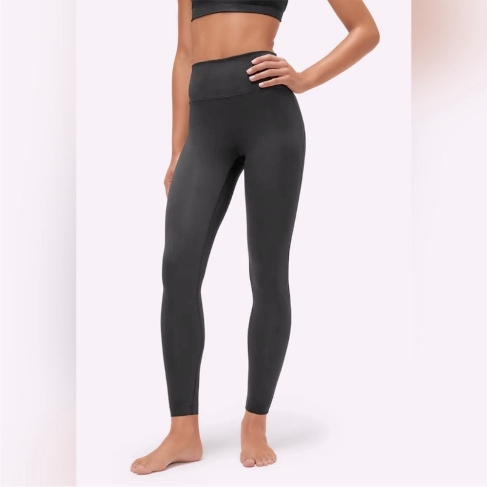Outdoor Voices Women’s Charcoal Leggings Size Medium - Picture 4 of 7